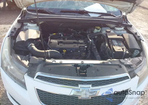 2013 Chevrolet Cruze 1Lt Auto из США, поврежденный, VIN 1G1PC5SB6D7142022